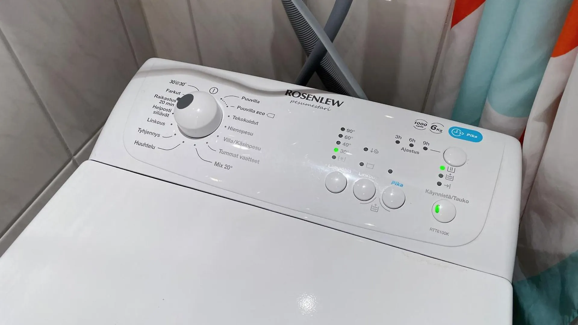 Nextdoor Host Penthouse With 24H Self Check-In Apartment Helsinki Finland