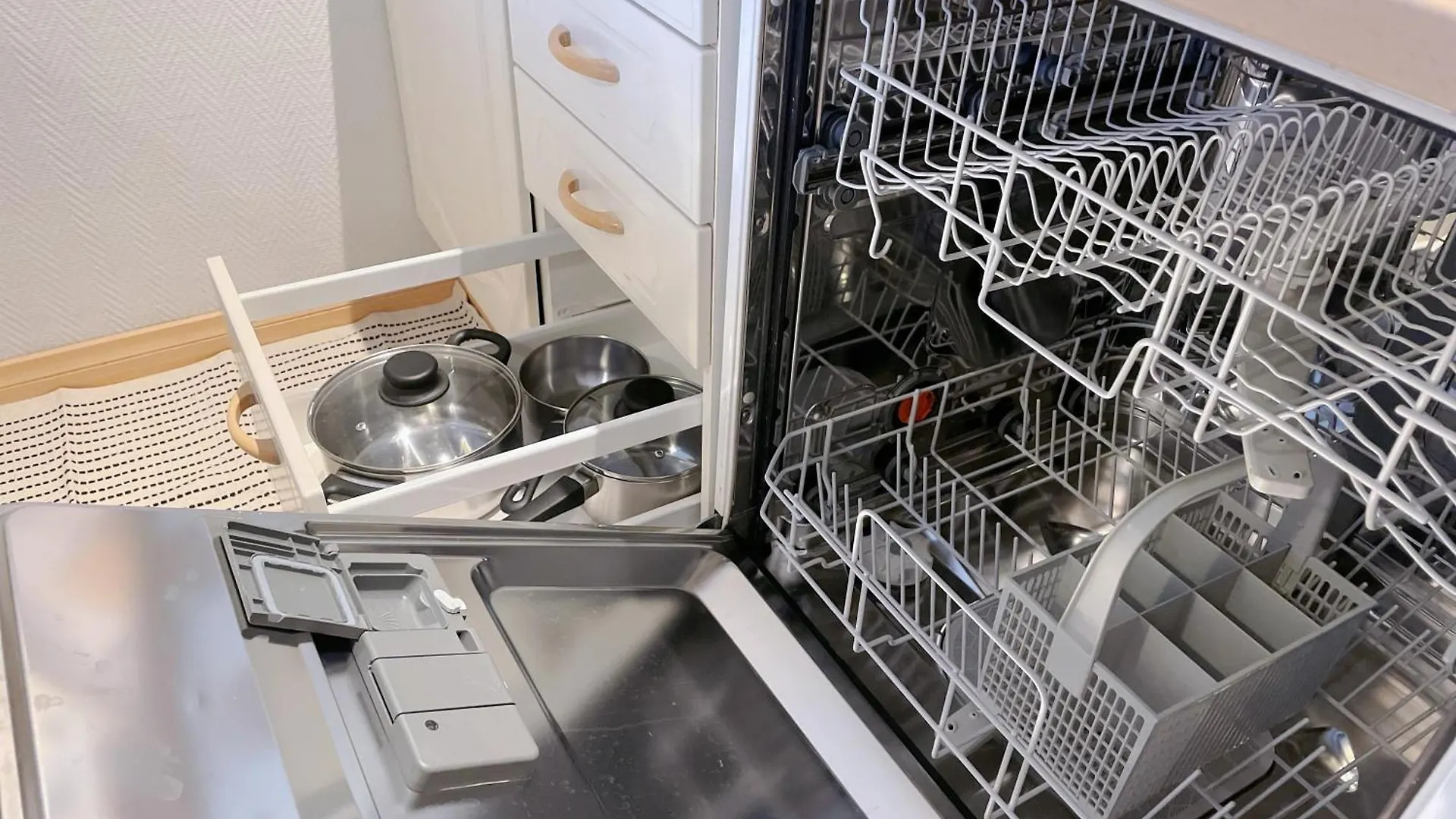Nextdoor Host Penthouse With 24H Self Check-In Appartement Helsinki